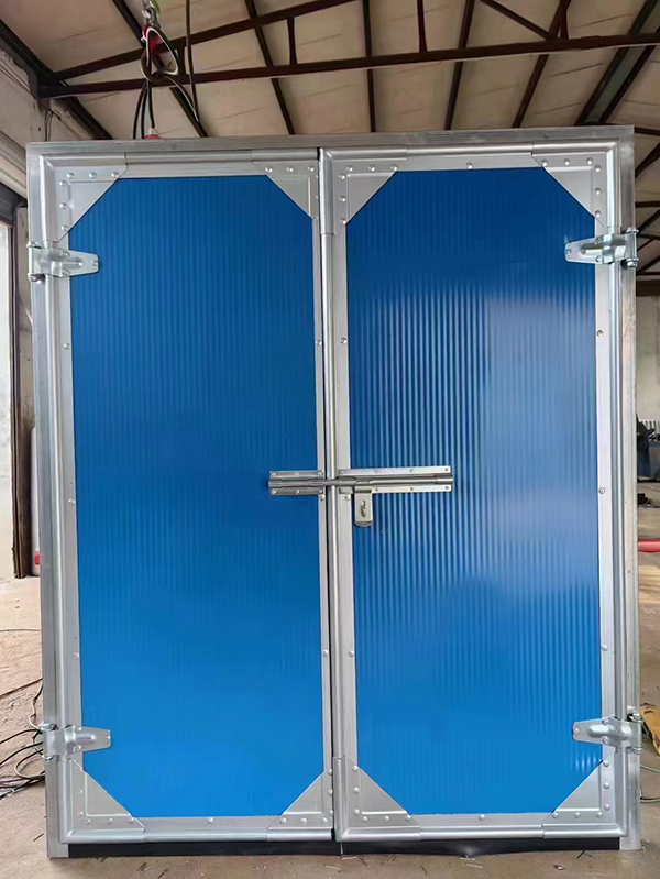 阿拉山口工业平开门